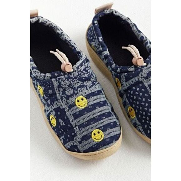 New Urban Outfitters Patchwork Hardsole Slipper Size S - Picture 2 of 10